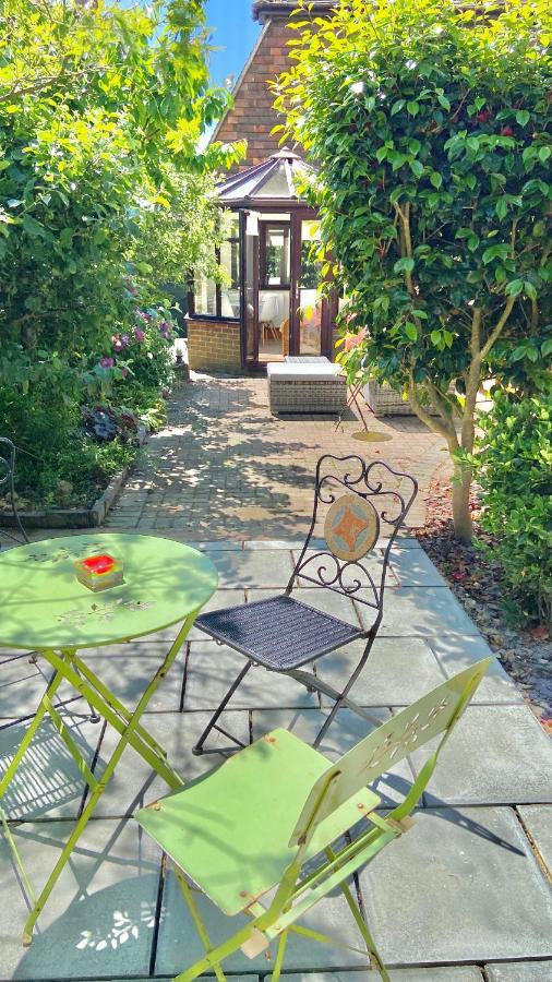 Beautiful Bexhill Cottage With Garden 3 Mins Walk To Beach Dış mekan fotoğraf