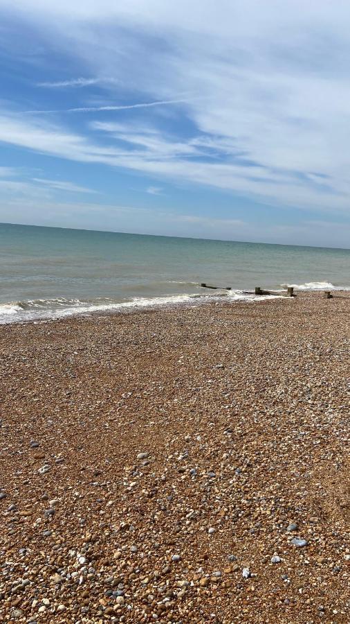 Beautiful Bexhill Cottage With Garden 3 Mins Walk To Beach Dış mekan fotoğraf